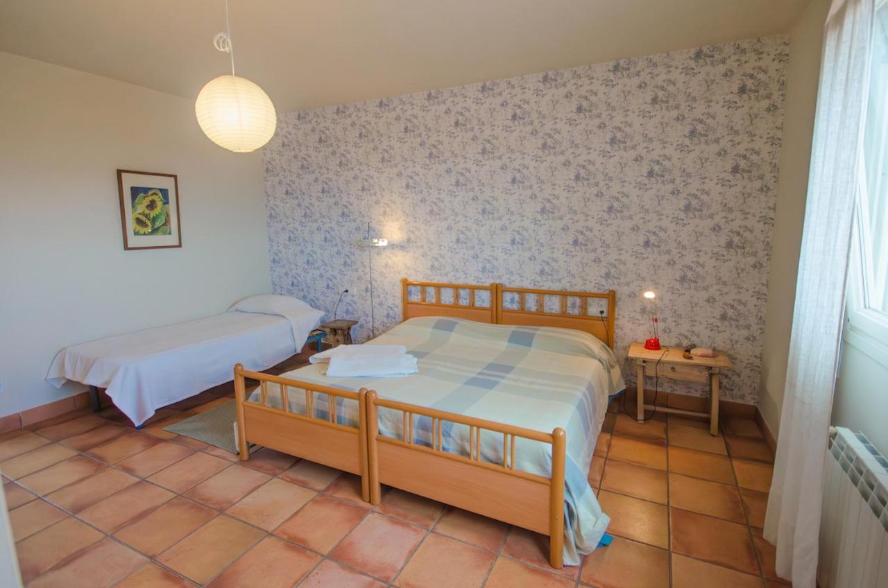 L'albaida, Tranquility, Views Of Sea And Mountains * Vilanova de Escornalbou