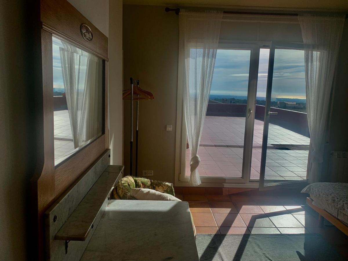 L'albaida, Tranquility, Views Of Sea And Mountains * Vilanova de Escornalbou